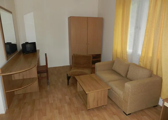 キャンプ場 Letovishte Romantika