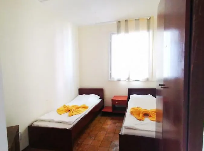 キャンプ場 Letovishte Romantika *